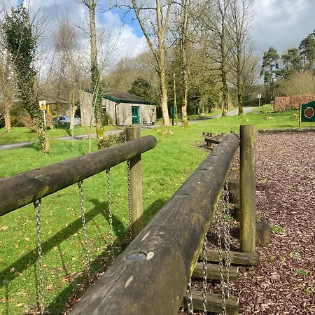 Ballyhoura Mountain Lodges Дом отдыха Ballyorgan